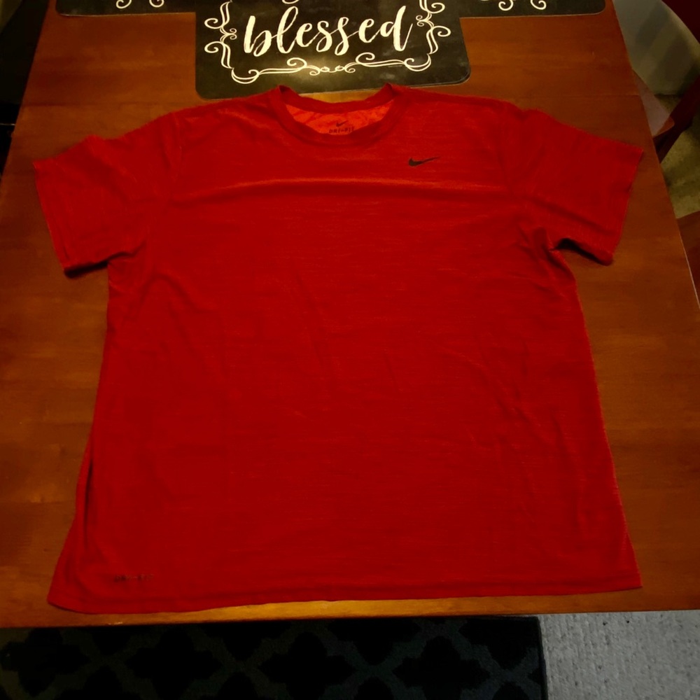 Nike DriFit XXL Red shirt